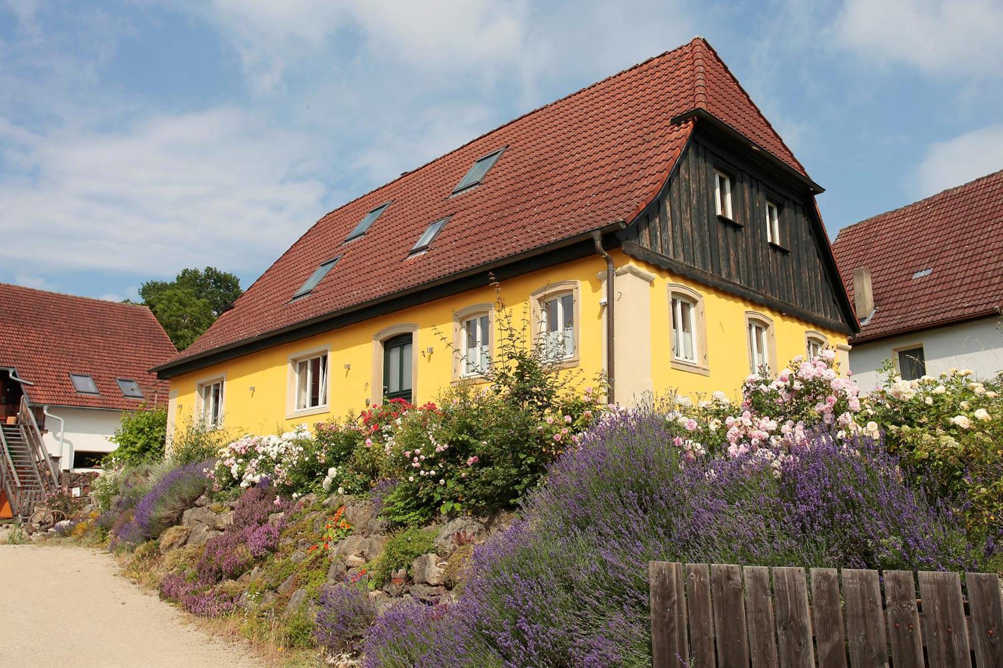 Gemuetliches Apartment Mit Galerie Im Ferienhof Litzendorf Exterior photo